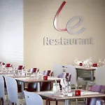 Campanile Otel Saintes
