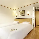 Otel Campanile 3*