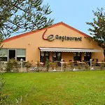 Otel Campanile