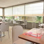Otel Campanile Saintes