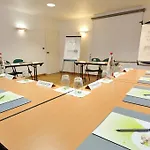 Campanile Otel Saintes