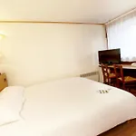 Campanile Otel 3*