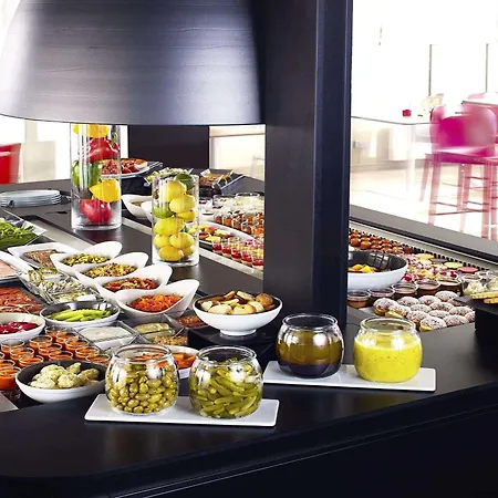 Campanile Hotel Saintes