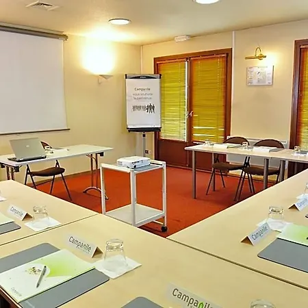 Hotel Campanile Saintes
