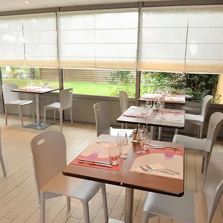 Campanile Hotel 3*