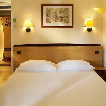 Hotel Campanile Saintes
