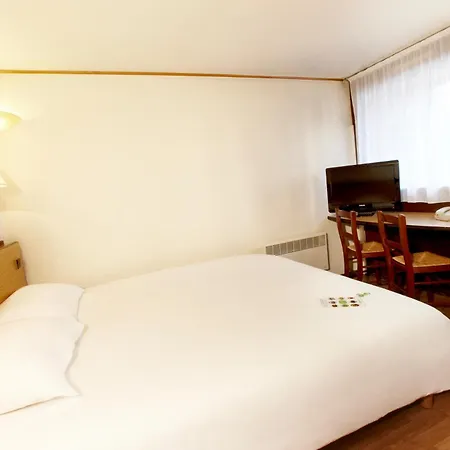 Campanile Hotel 3*